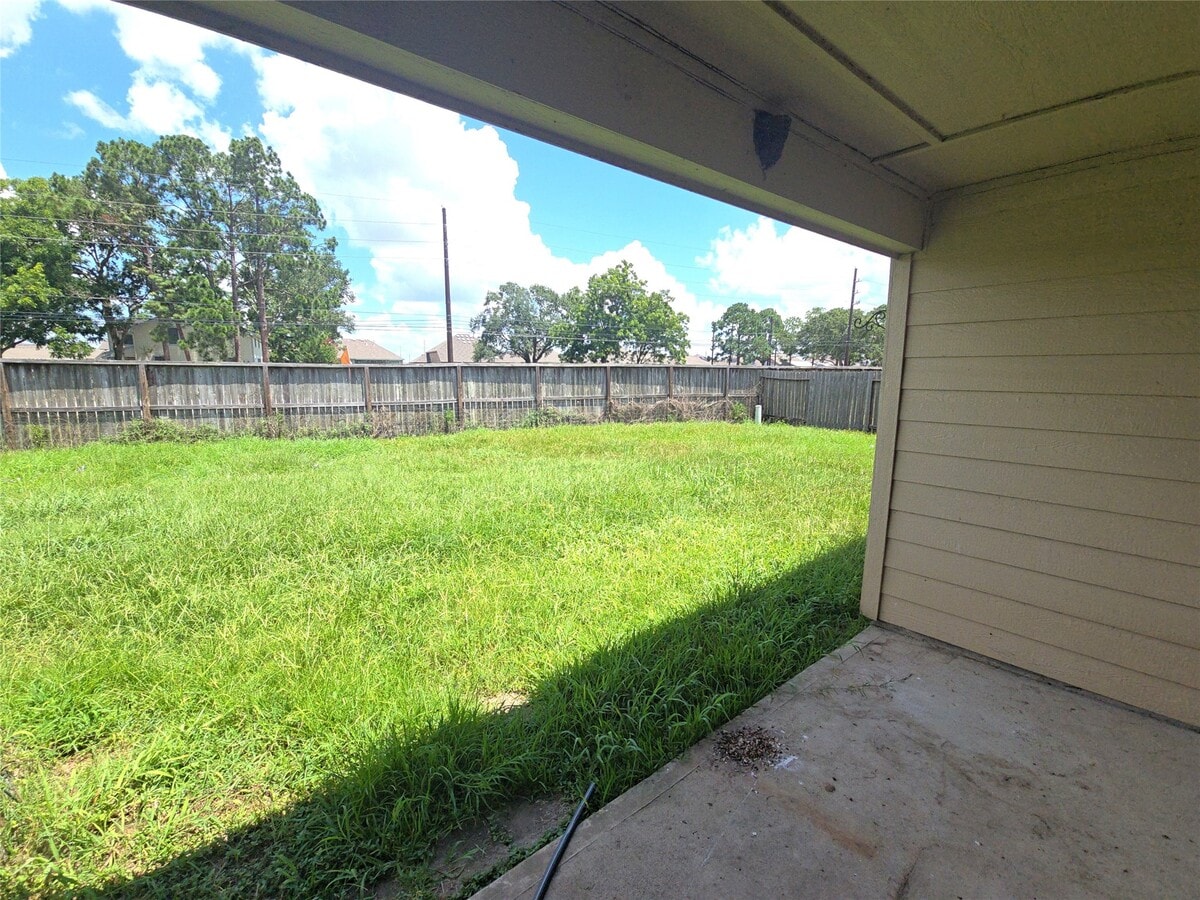 Photo - 2303 Golden Brandy Ln