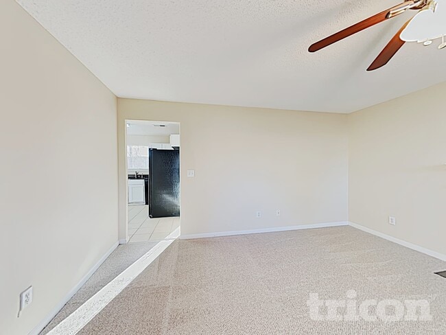 Photo - 4600 White Rd