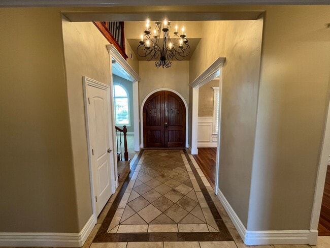 Photo - Beautiful 5 Bedroom 4 Bathroom House in Ga...