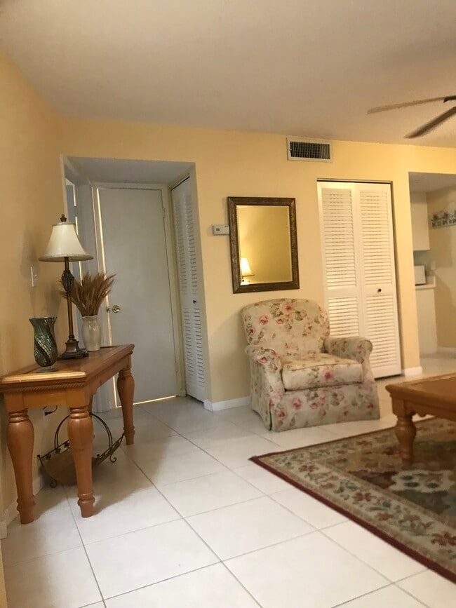 Photo - 2108 SE Edler Dr