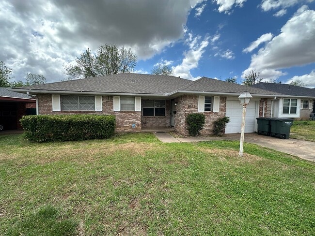 Photo - 3 Bed, 1.5 Bath, 1 Car garage