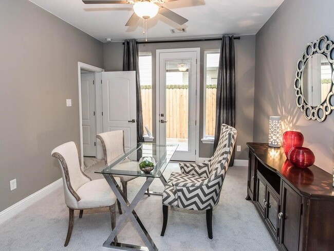 Photo - 6121 Stillman St