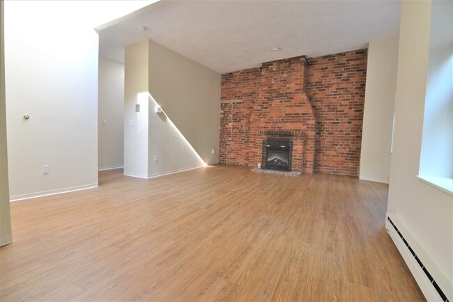 Photo - 67 St Germain St Unit 63-6