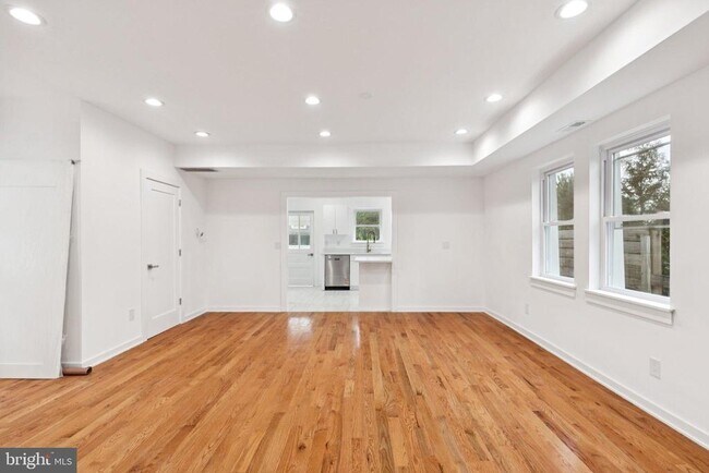 Photo - 65 Limekiln Pike