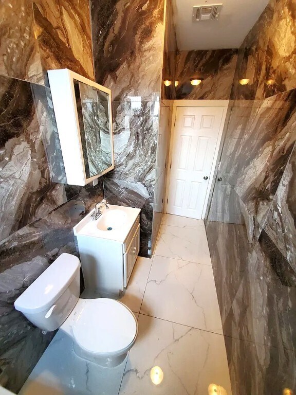 Photo - 139 N 11th St Unit 2R