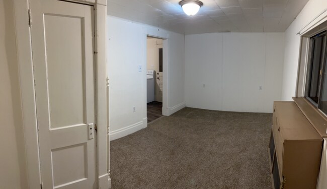 Photo - 257 Thompson Ave Unidad 2