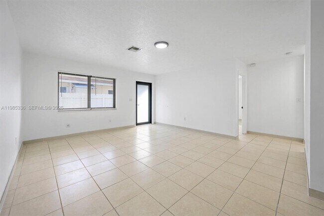 Photo - 511 NW 93rd St Unit 511