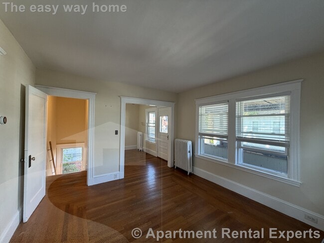 Photo - 23 Central Rd Unit #2
