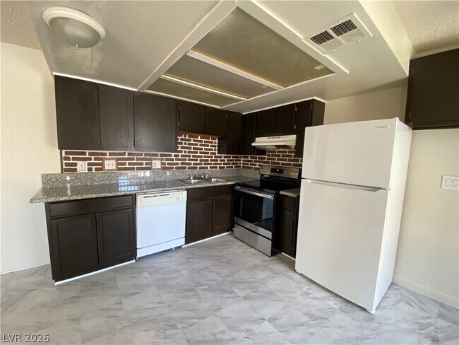 Photo - 4300 N Lamont St Unit 260