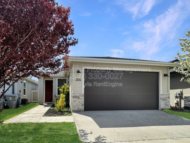 Building Photo - 2115 W Bella Ln