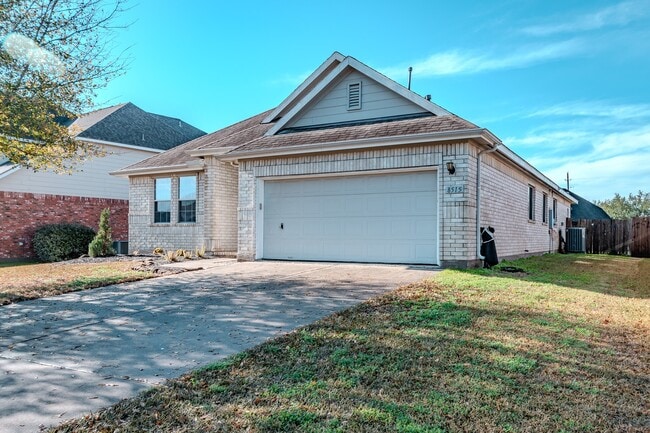 Photo - 8515 Holly Spring Ln