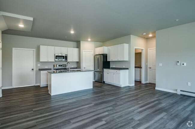 2 BR, 2 BA - 1,270SF
