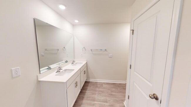 Photo - 1139 Evelynnview Ln