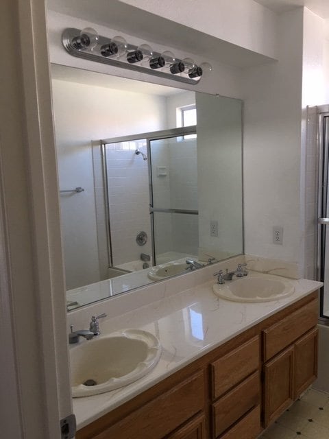 Photo - 39431 Bluffside Way