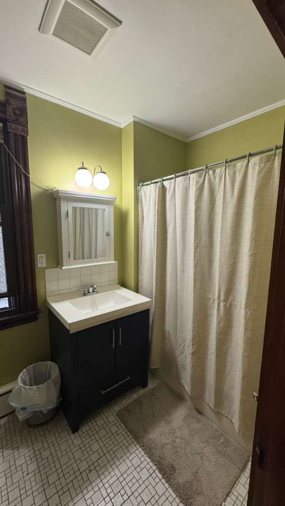 Photo - 388 Meridian St Unit #2