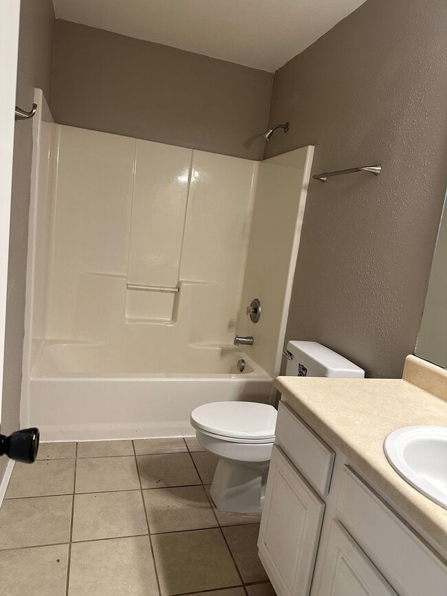 Photo - Great Location! Completely remodeled 3 bedroom 2 full bathroom home available now in battlefield!!