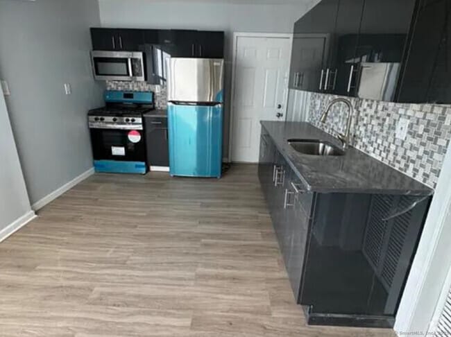 Building Photo - 455 E Main St Unit 3R Rental