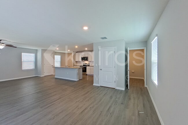 Photo - 8704 SW 44th Ct