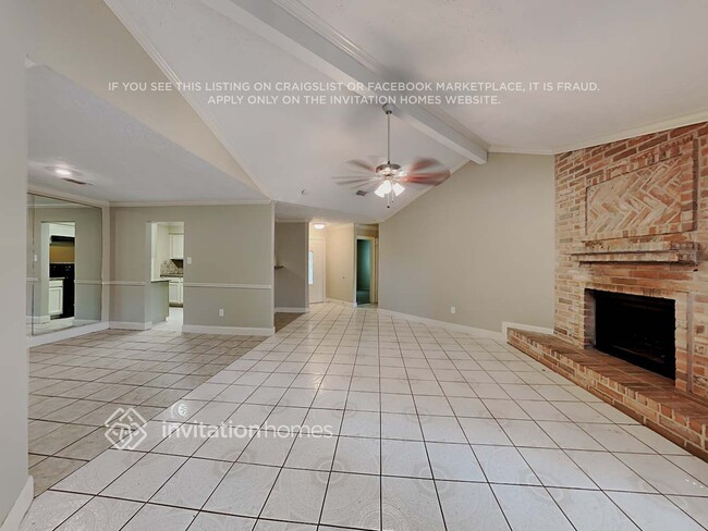 Photo - 8330 Pebbledowne Dr