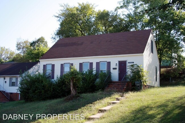 4 br, 2 bath House - 4903 Goddin Circle - 4 br, 2 bath House - 4903 Goddin Circle