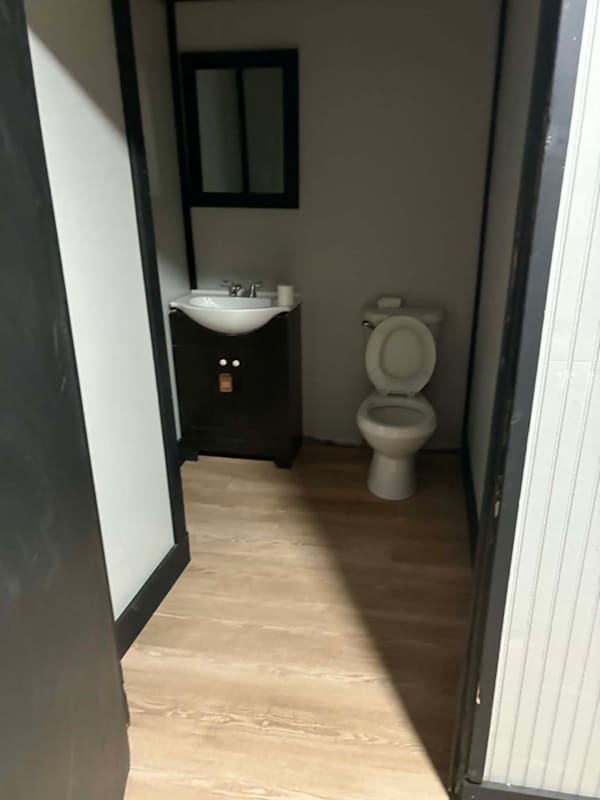 Photo - 324 Church St