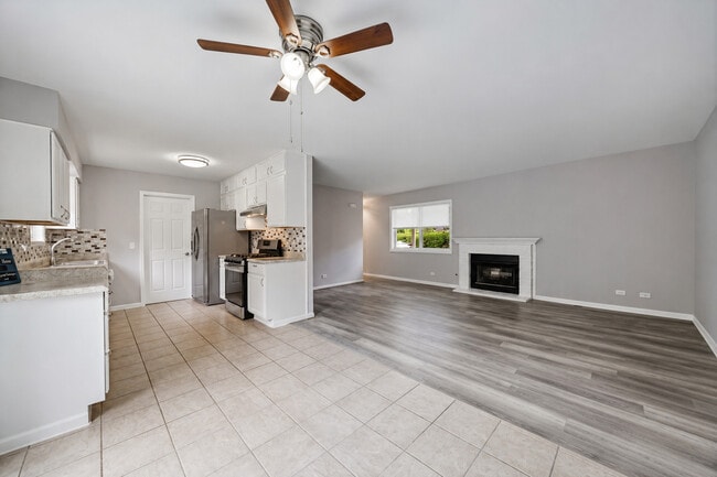 Photo - 450 Valley Dr