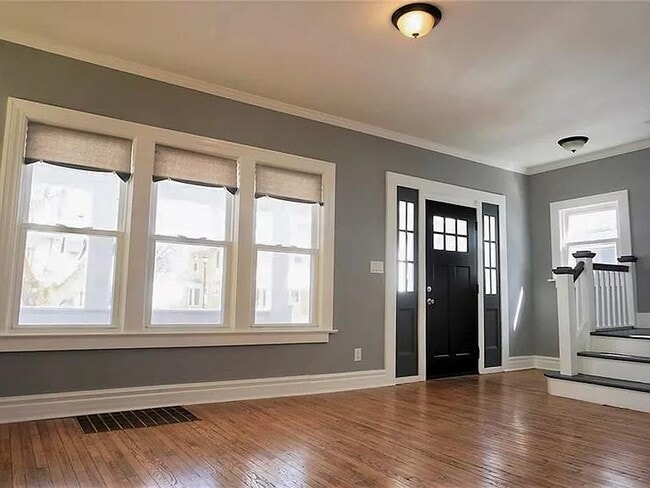 Photo - 19 Ellicott St