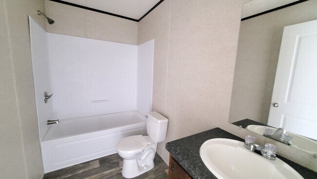 Photo - 114 Partridge Ln