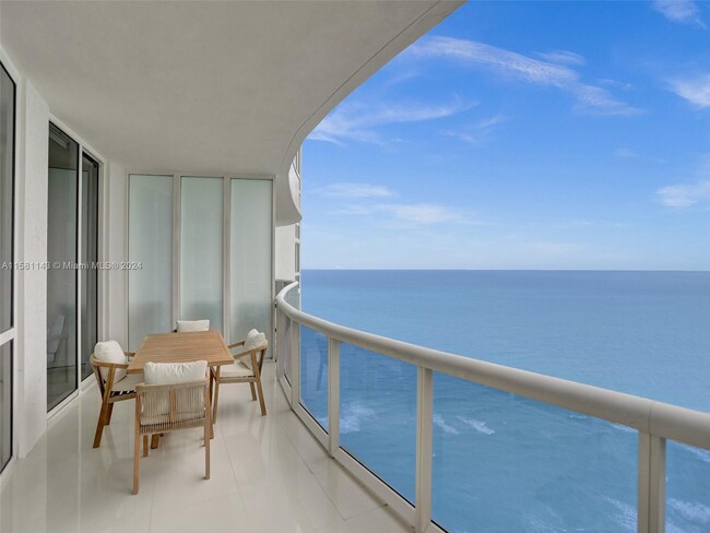 Photo - 15901 Collins Ave Condominio Unidad 2807