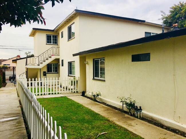 Photo - 4108 Redondo Beach Blvd Unit #A