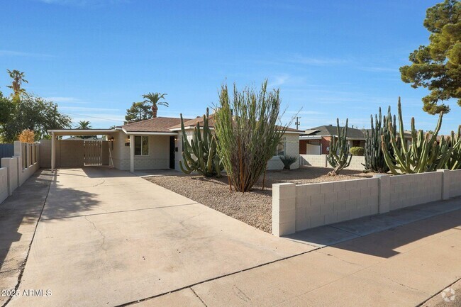 Building Photo - 1939 W Mulberry Dr Rental