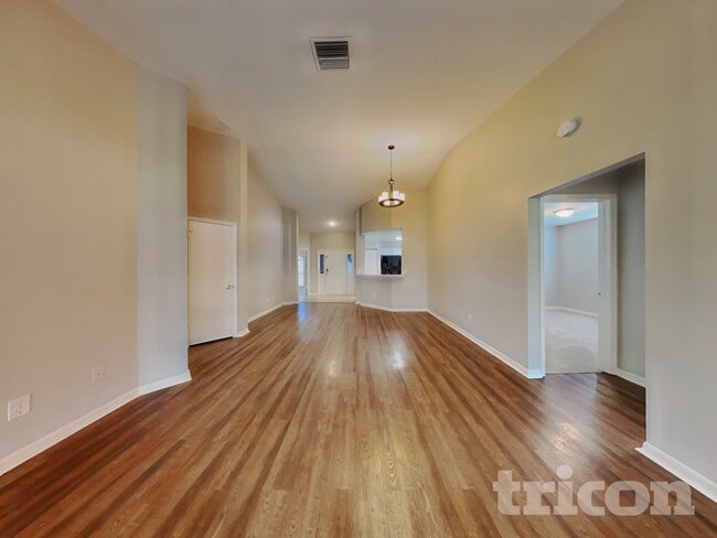 Photo - 11119 Bramblebrush St