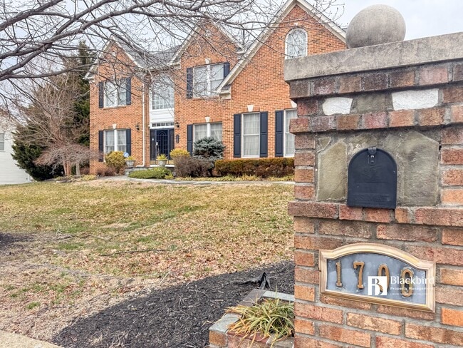 Photo - 1706 Poling Ave