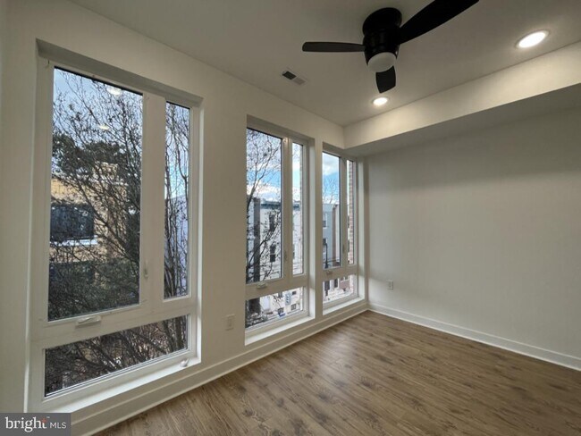 Photo - 2117 N 8th St