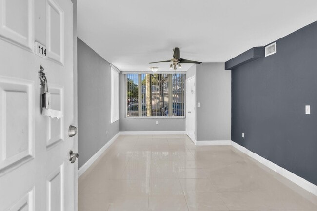 Photo - 2803 N Oakland Forest Dr