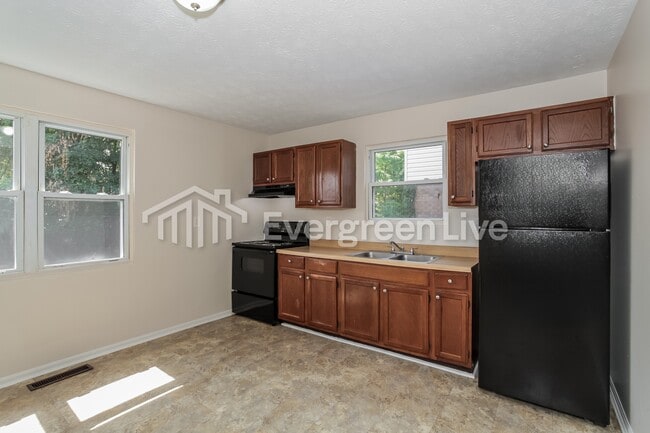 Photo - 2027 Highland Ave