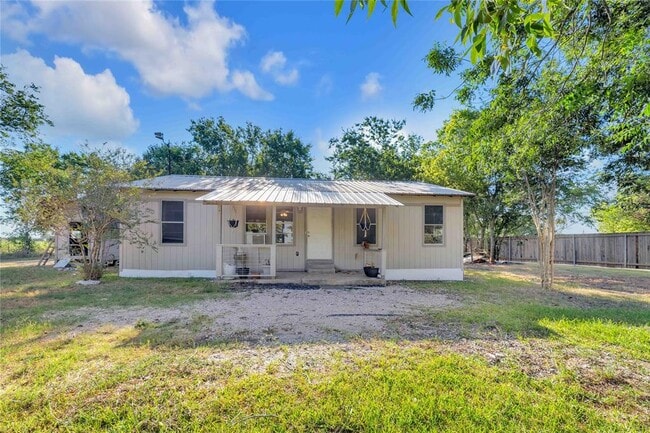 Building Photo - 20235 Engelmann Ln Rental