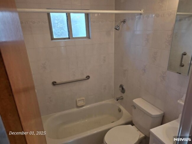 Photo - 174 Highland Cross