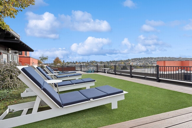 Wallingford_amenity_roofdeck__2009