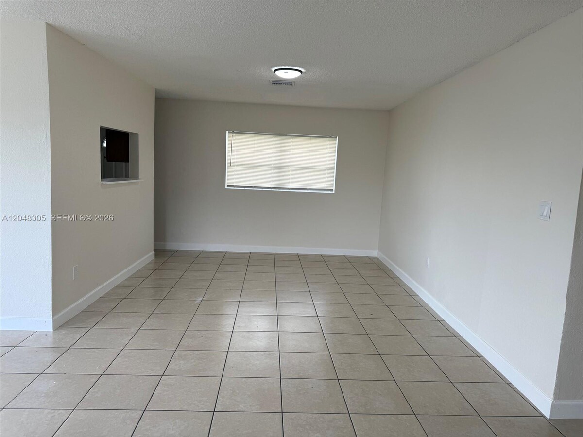 Photo - 764 NW 5th St
