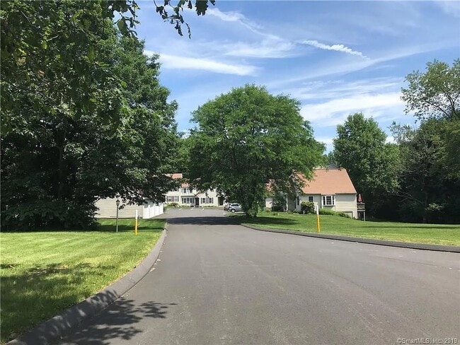 Photo - 241 Branford Rd