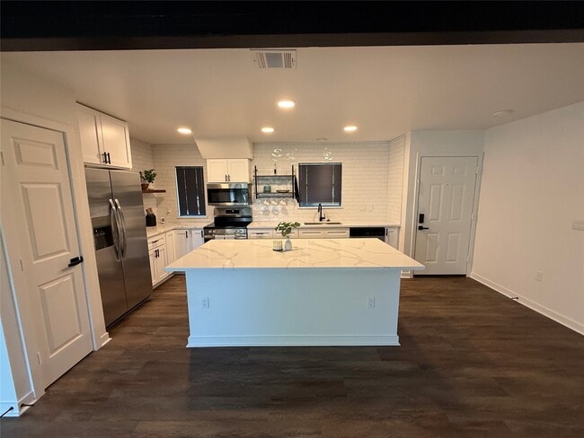 Photo - 4111 Beran Dr