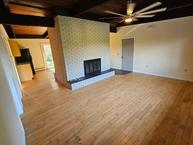 Photo - 10 Mountain View Blvd