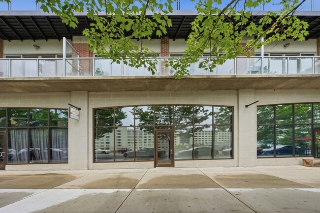 Building Photo - 333 Nelson St SW