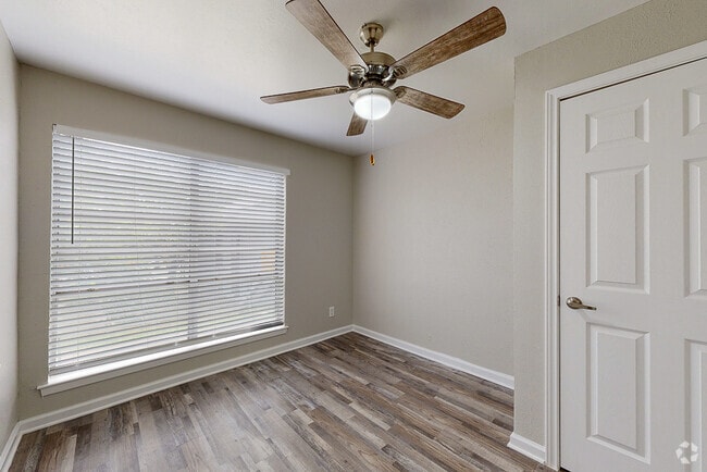 3BR, 2.5BA - 1,184SF B3 - La Madera