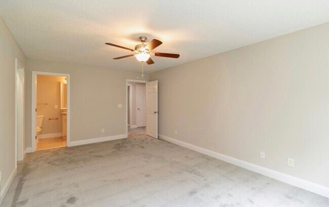 Photo - 224 High Ridge Ct