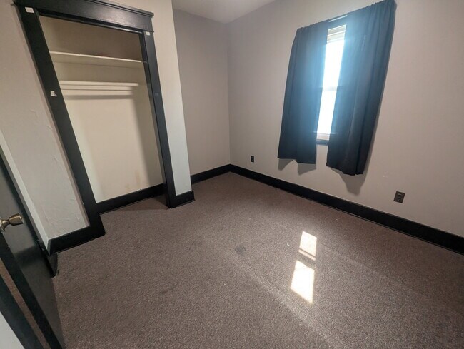 Bedroom - 713 Victoria Ave Unidad 1