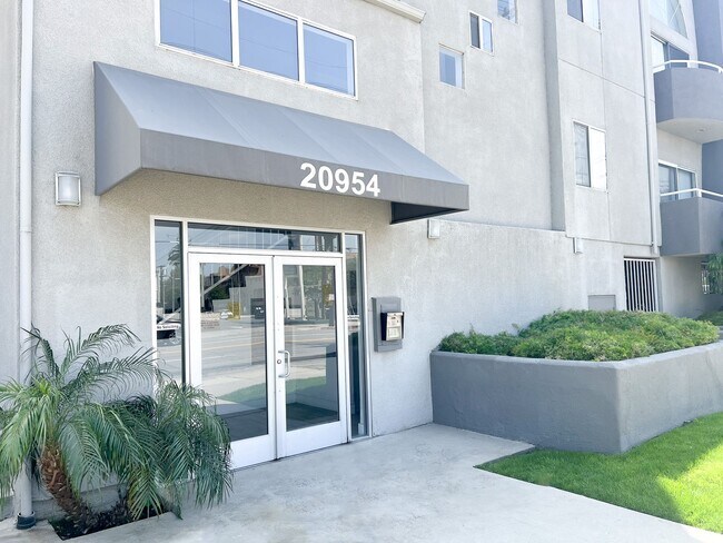 Photo - Cambridge Court Apartments