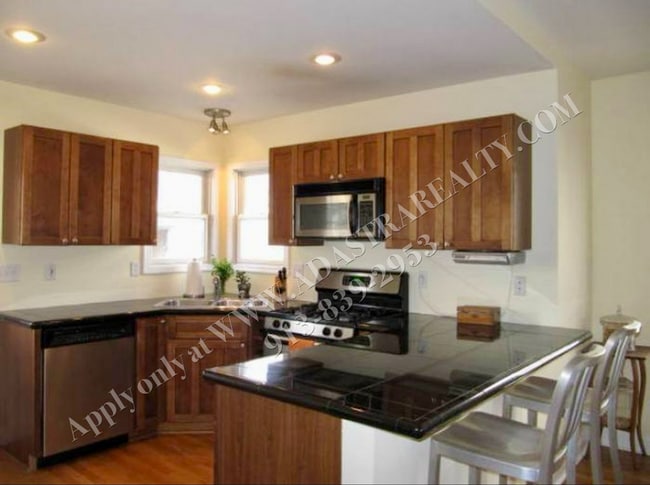Photo - 4432 Wyoming St