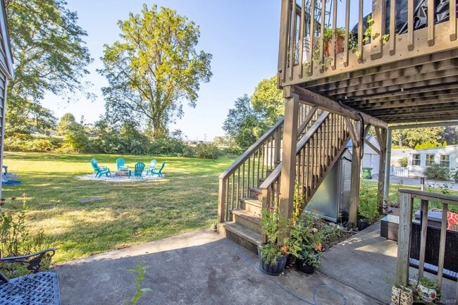 Backyard - 6 Russell Ave Unit 1